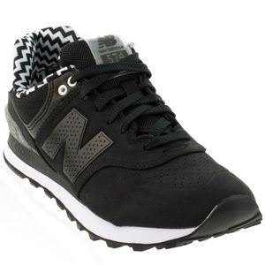 New Balance 574 Women Suede Black Chevron Fashion Sneakers size 8.5